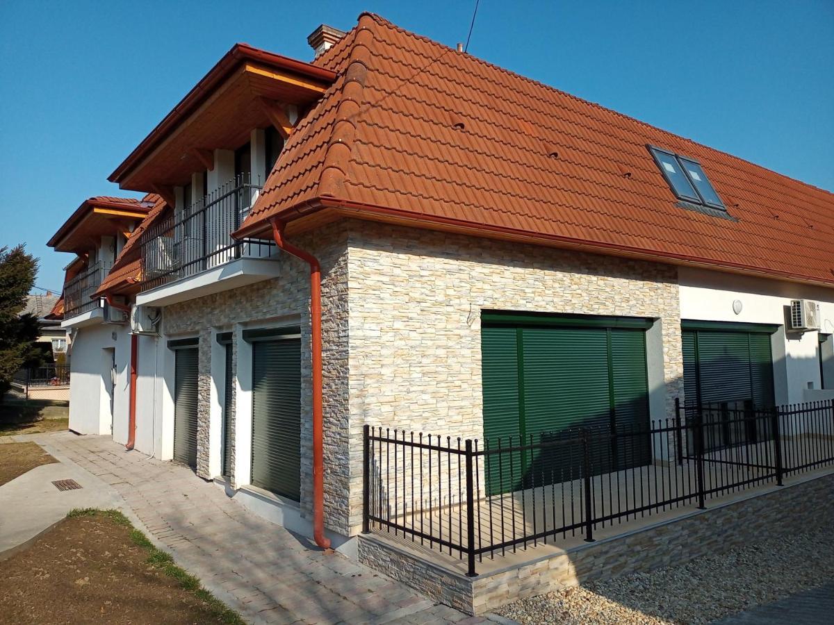 Szellorozsa Apartman Fonyód Buitenkant foto