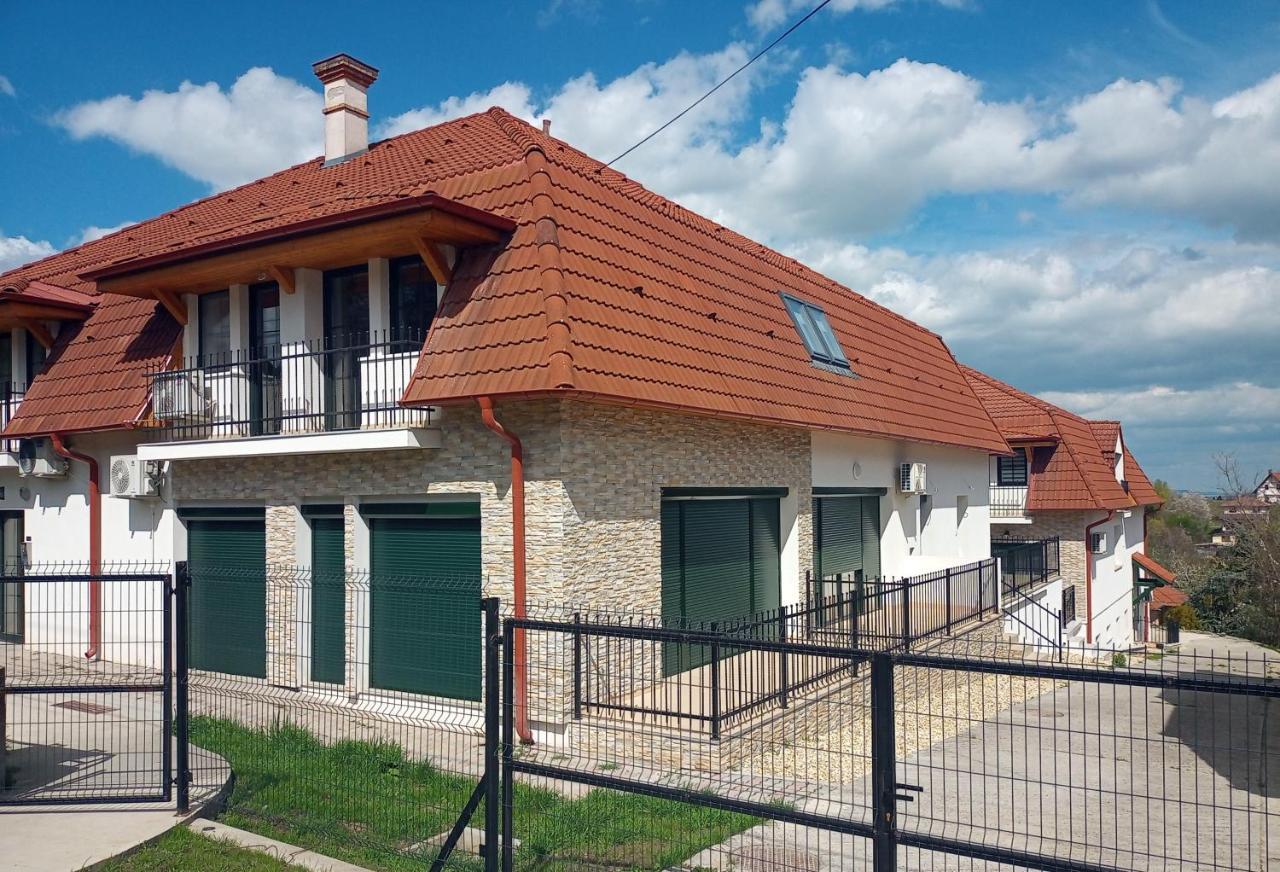 Szellorozsa Apartman Fonyód Buitenkant foto